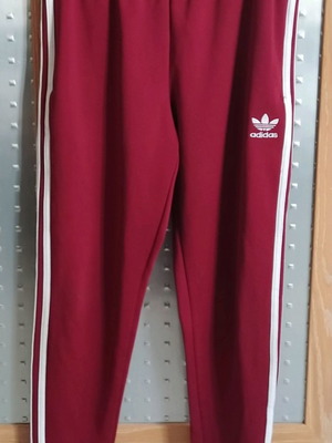 Αθλητική φόρμα Adidas σε σκούρο μπορντώ σαν καινούργια, unisex