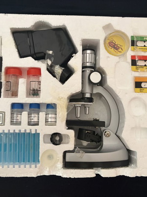 Visual microscope 1200x zoom, like new