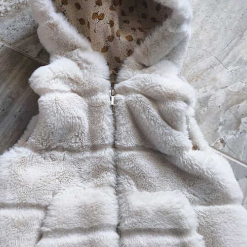 Zara sleeveless fur vest No4 like new