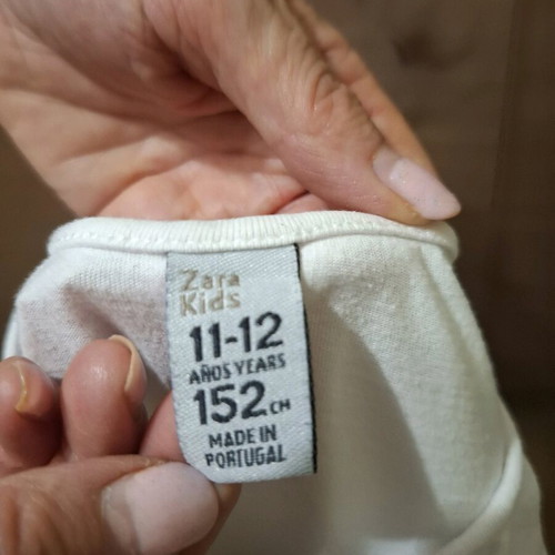 Zara Kids girls' t-shirt with Hello Kitty print, 152 cm, like new