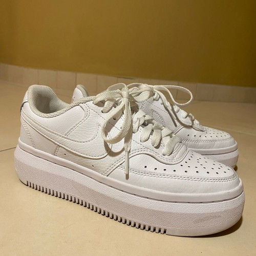 Nike sneakers size 36.5 used, white sports shoes