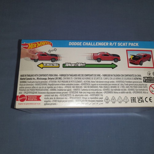 Hot Wheels Dodge Challenger R/T Scat Pack Pull Back Speeder new