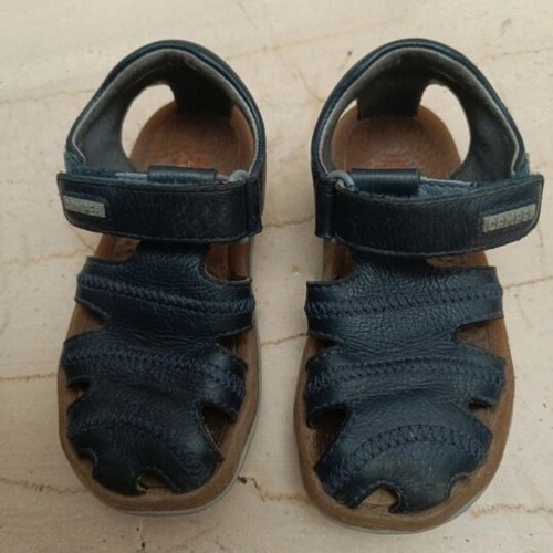 Camper leather kids sandals size 25 used with scratches