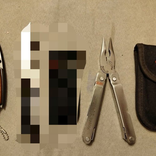 EDC set like new with folding knife and Mammut Fine Tool Corp. multitool