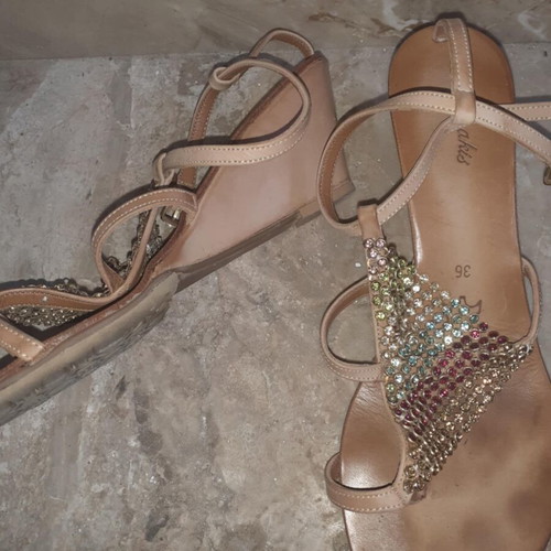 Leather sandals size 36 used without scratches