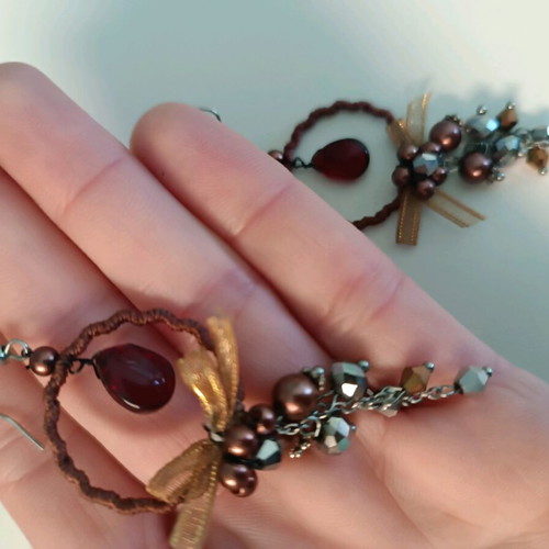 Boho hanging brown earrings like new with beads