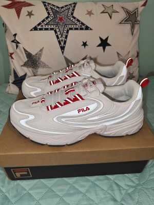Fila Actix Retro αθλητικά παπούτσια νέο, σε λευκό και κόκκινο