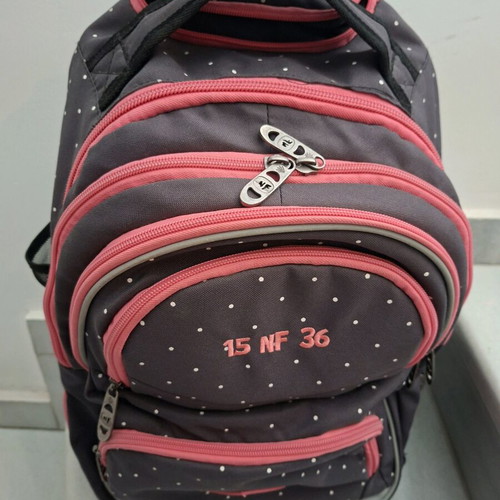 School trolley bag like new 15 no 36