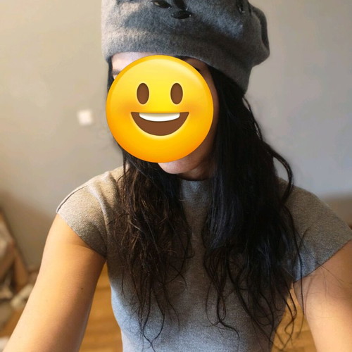 Grey mini fitted dress with beautiful texture and beret gift