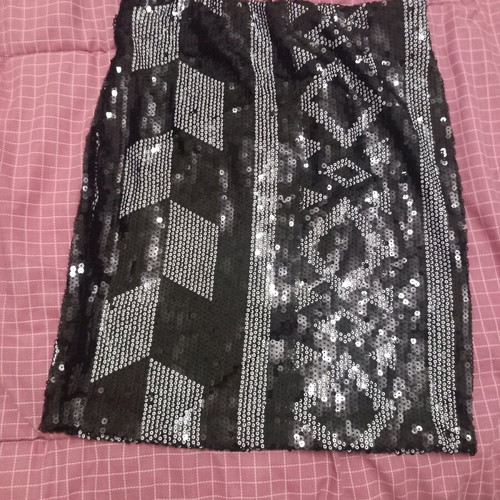 Mini tight skirt with sequins like new, size M, black and white