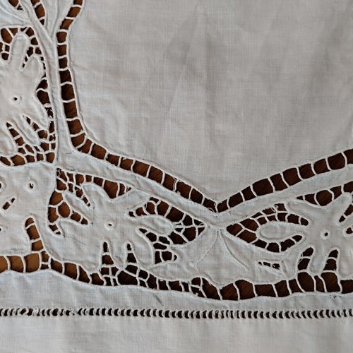 Handmade cutwork table runner linen 90x40 cm new