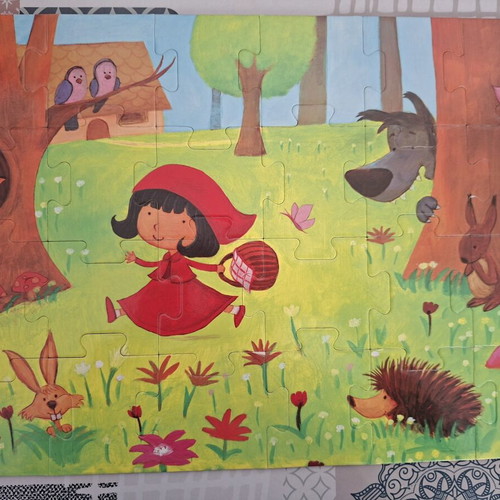 Red Riding Hood puzzle used, 24 pieces