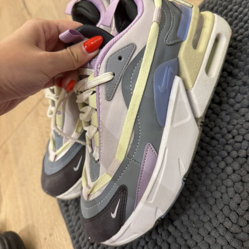 Nike Air Max Furyosa shoes like new, white and pink, size 37