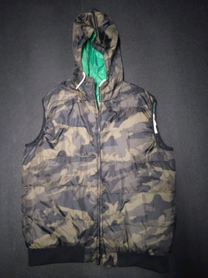 Камуфлажен двулицев безръкавно яке като ново размер L/XL