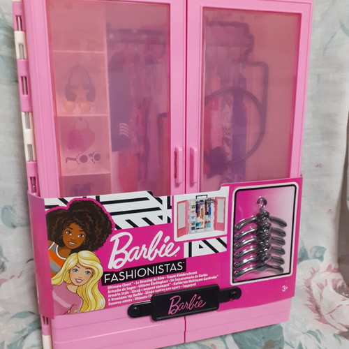 Barbie Fashionistas 2019 Wardrobe new