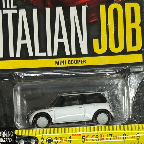 Johnny Lightning 2004 The Italian Job Mini Cooper White New