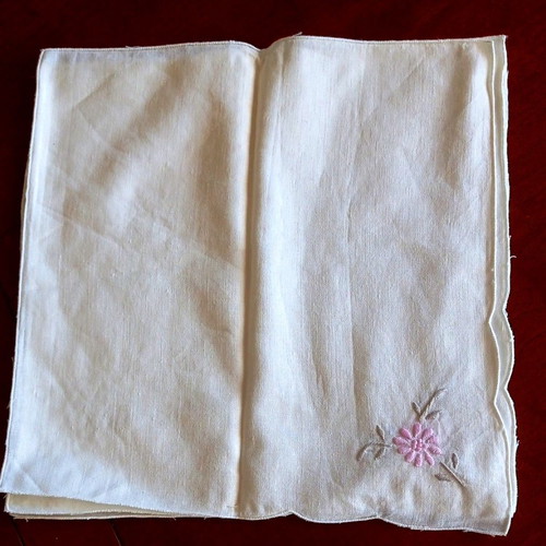 Vintage tablecloth set 85x85 cm with 4 embroidered napkins