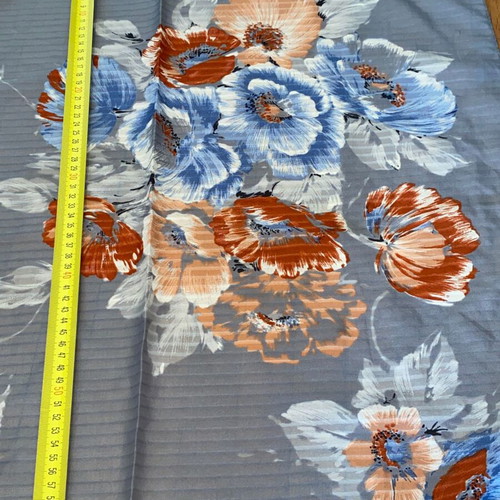 Vintage φουλάρι με floral μοτίβο σε γκρι-μπλε φόντο, μεταχειρισμένο