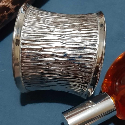 Cuff bracelet stainless steel new, silver color