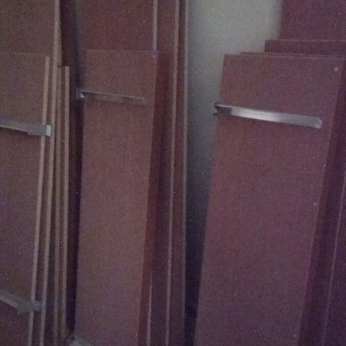 Wooden shelves like new, set of 30 various sizes