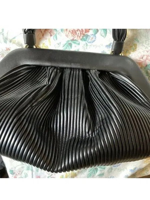 Themoire shoulder bag black plisse style like new