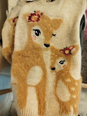 Blouse dresses with deer design like new, set of 2