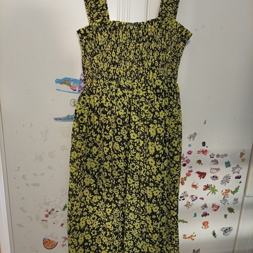 Calliope dress medium size black and yellow like new