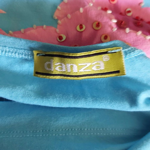 Danza Lycra Women's Top like new, unisize with sequins