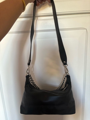 Black shoulder bag with silver chain like new