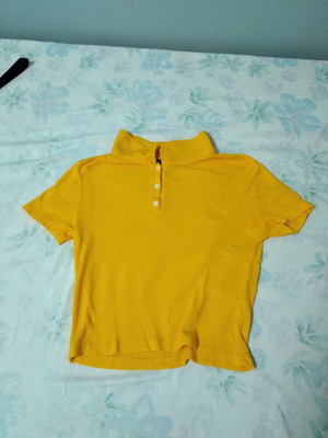 Γυναικείο μπλουζάκι crop top Primark σαν καινούργιο, κίτρινο, μέγεθος S