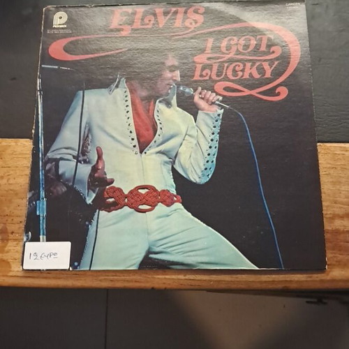 Elvis record used, excellent condition