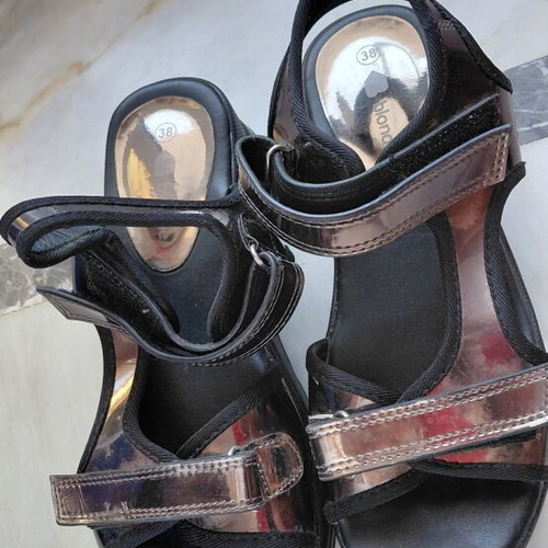 Women's platform sandals, black, size 38, patent leather with scratches