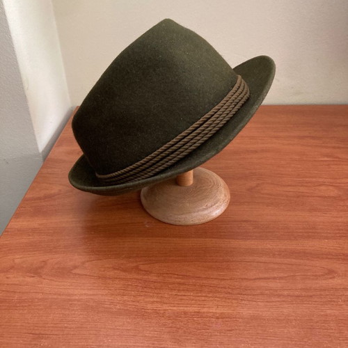 Men's wool vintage hat used, olive color, size L