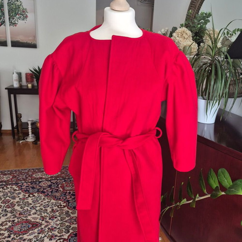 Milkwithe red outerwear like new, size S