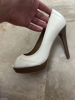 White pumps used, platform, size 37