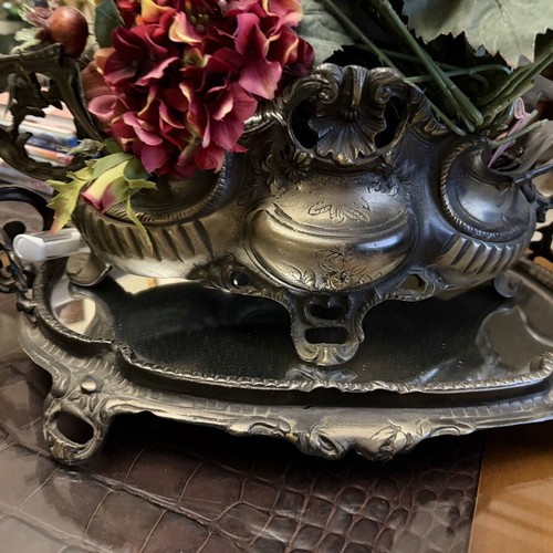Vintage jardiniere like new