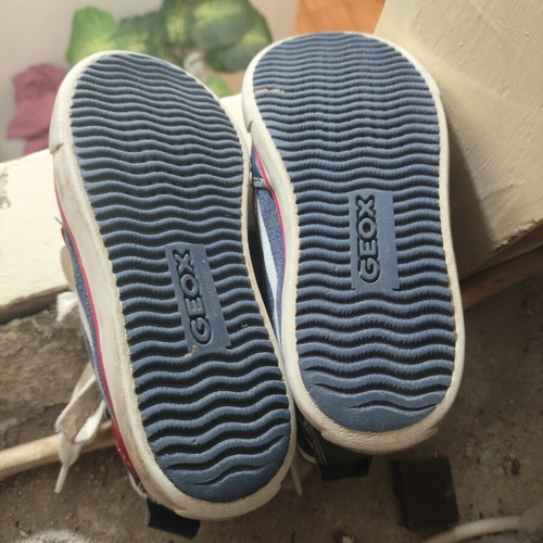 Geox sneakers size 27 used, blue and red