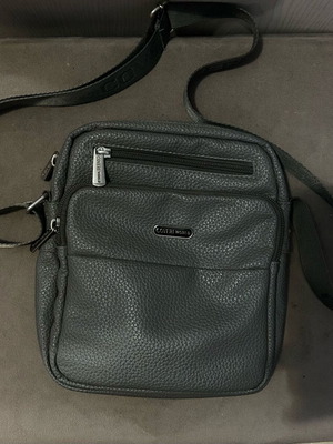 Cover World crossbody bag gray like new
