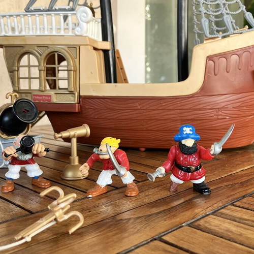 Fisher Price Great Adventures Pirate Ship 77043 toy