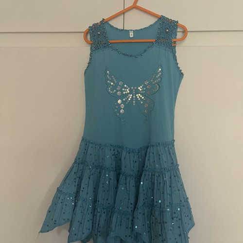 Girls' dresses used, pack of 9 for ages 6-8