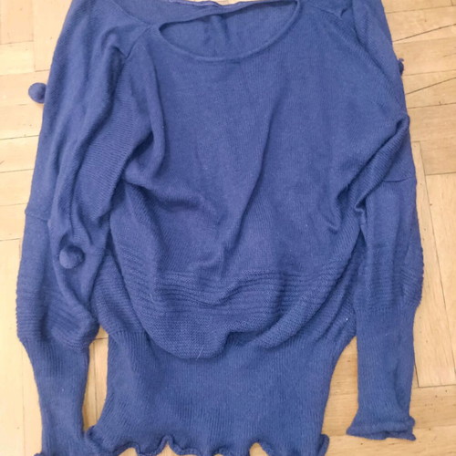 Pullover used, purple, warm and soft