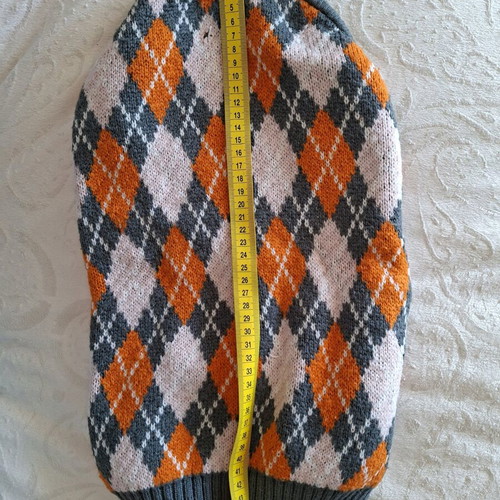 Dog pullover used, warm and soft