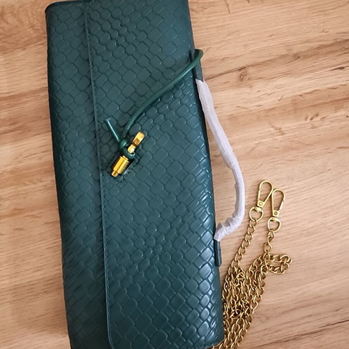 Intrecciato style flap crossbody bag, green