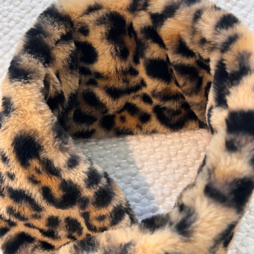 Fur leopard scarf new