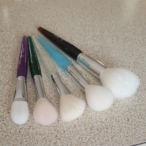 BH Cosmetics Birthstone Brush Set like new, 12 pieces