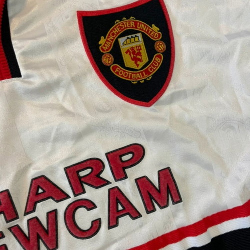 Manchester United 1997–99 Away Shirt Umbro Sharp Viewcam XL