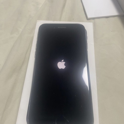 iPhone 7 Black 32GB used with damaged camera and intact screen