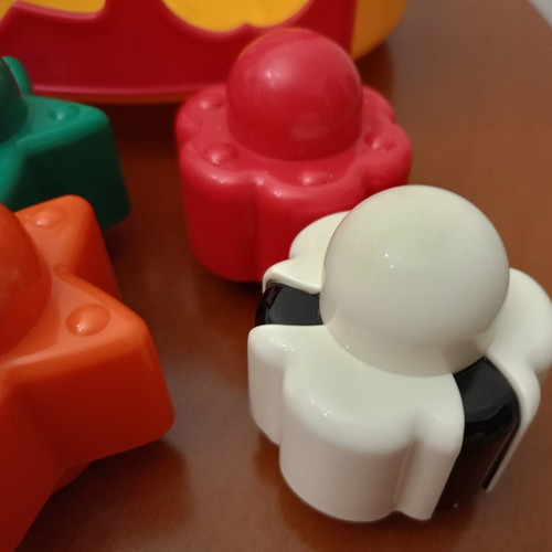 Fisher-Price Educational Shape Sorting Toy like new