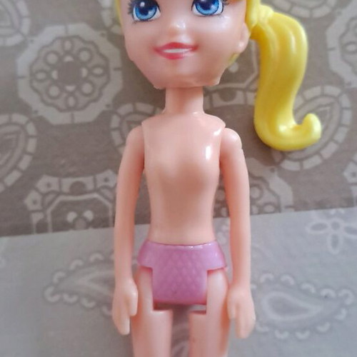 Polly Pocket Mattel 2011 like new without clothes