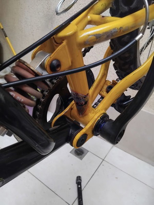 Ποδήλατο Cross 20άρι μεταχειρισμένο με 6 ταχύτητες και ανάρτηση